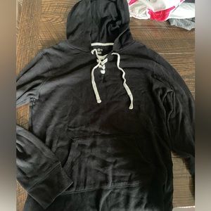 Tunic/sweatshirt black and very comfortable